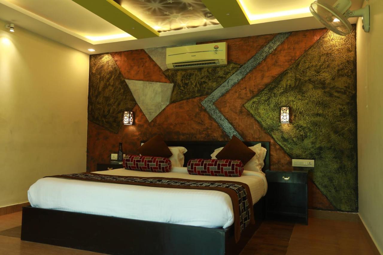Lara Lake View Resort Тривандрум Экстерьер фото
